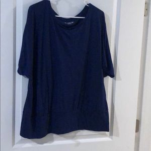 Short sleeve navy blue shirt